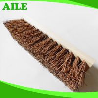 High Quality Sisal Hair Garden Cleaning Tool Brush With Wooden Handle