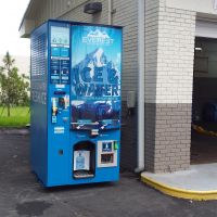 Ice & water vending machine