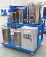 Oil vacuum dehydrating machine