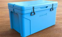 Travel, Barbecue, Fishing And Other Outdoor Activities Using Insulated Container