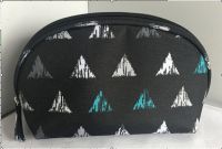 oxford cosmetic bag with triangle pattern