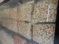 Raw Cashew nuts/macadamia nuts/pistachio nuts/walnuts