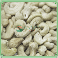 CASHEW NUTS LBW320 / HIGH QUALITY / GOOD PRICE