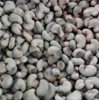 Sell Quality Cashew Nuts And Kernel in Bulk