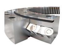 Single row cross roller slewing bearing