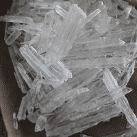 Mentol crystals