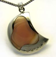 Sell silver shell pendant jewelry