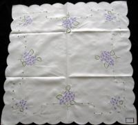 Sell embroideried table cloth (ST-CX-028)