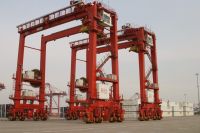 rail type container cranes