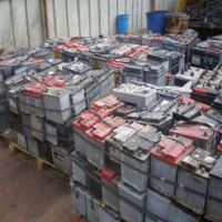 Used Scrap Battery Scrap / Car and truck battery drained lead battery scrap