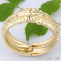 fashion gold plated charm cuff bracelet