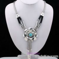 Fashion Silver Turquoise Bead Necklace