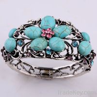 fashion turquoise beaded crystal bracelet