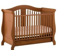 Sel wooden l baby crib