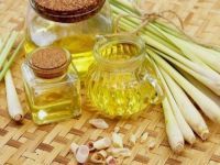 LEMON GRASS LEAVE OIL IN BULK AT BEST PRICE