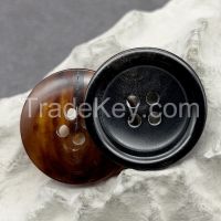 Round rim natural real horn button