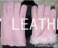 Sell woman's sheepskin glove