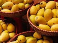 Selling Fresh Mangoes