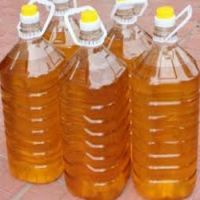 We sell crude sunflower oil (edible grade)