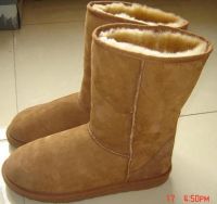 Sell high fur boots and fur slippers of very best quality