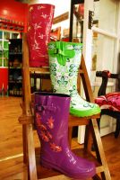 Sell Fashionable Rainboots