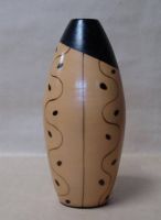 Peruvian decorative handicraft : vases, collections, bottles and more.