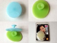 Sell silicone beauty brush