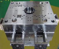 Sell injection mould