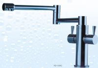 Kitchen faucets in chrome and brushed nickel finish