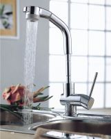 PuLL out spary kitchen faucets in chrome or brushed nickel