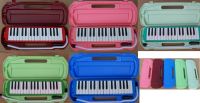 Sell 32-key melodica