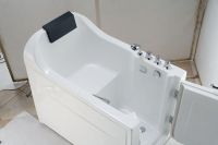Sell Walk in tub compact size