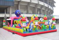 Sell lagre inflatable bouny castles