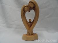 olive wood Holy Family in a heart statue