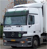 Sell Actros MP1 Old Mega body parts / lamps / mirrors