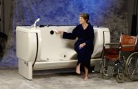 Handi-Bath 4000 Roll Front