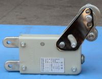 Sell safety lock for suspended platform