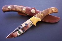 Sell hunting knife w/brass bolster