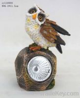 resin owl with solar light decoration