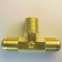 Sell - Branch tee flare connector (male in the middle)