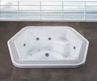 Sell hot tub (swimming pool)