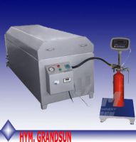 Carbon dioxide refilling machine