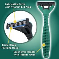 Triple blade shaving razor, triple blade shaver, triple blade razor