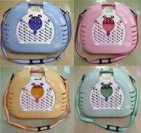 Sell Pet products Plastic smallPet Carrier with Belt and Mat