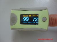 Fingertip Pulse Oximeter-Green