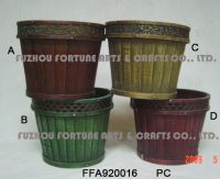 Sell wooden baskets, gift baskets