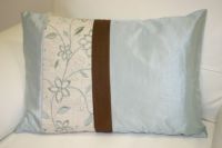 Sell embroidery pillow 100% cotton