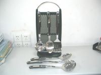 7 PCS KITCHEN UTENSILS SET IN COLOUR BOX