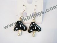Sell  funny mushroom earrings of50928