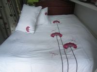 Cosy- embroidery bedding